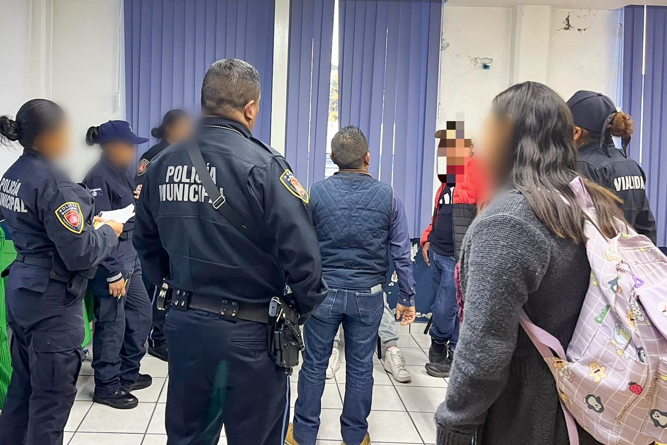 Policía de Huamantla reúne con su familia a adolescente reportada como desaparecida en Hueyotlipan